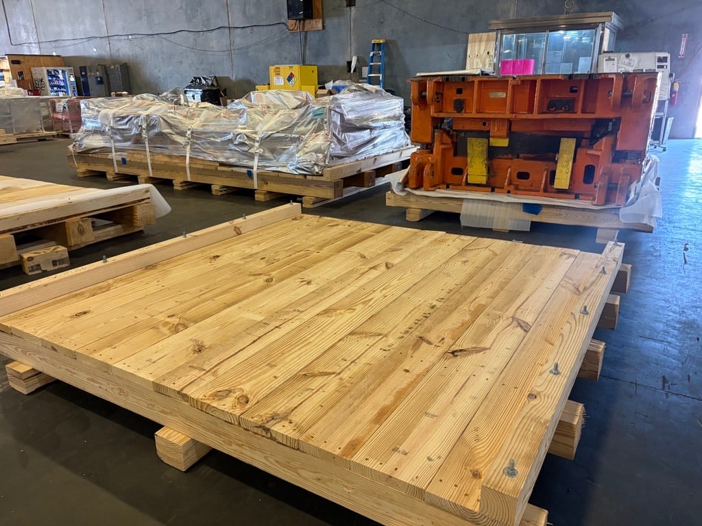 CLG custom-built pallet